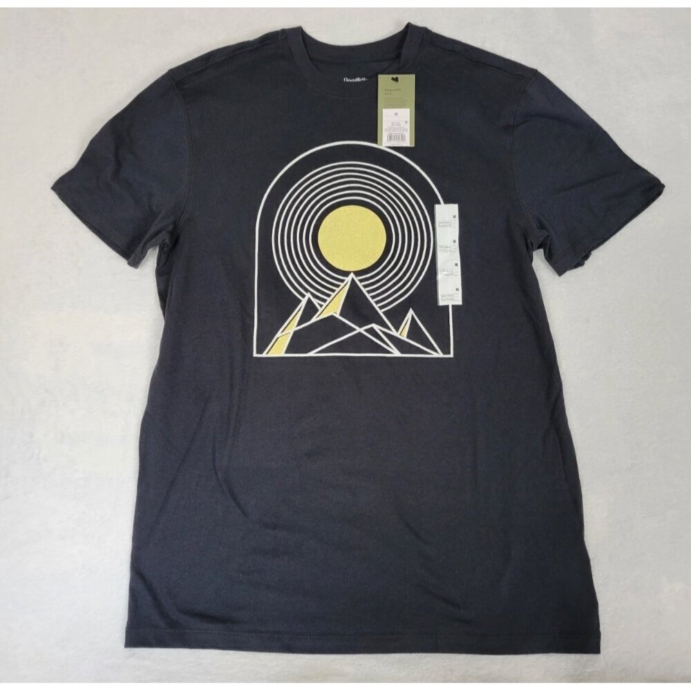 Goodfellow Men's Short Sleeve Standard Fit Graphic T's size XL NWT
